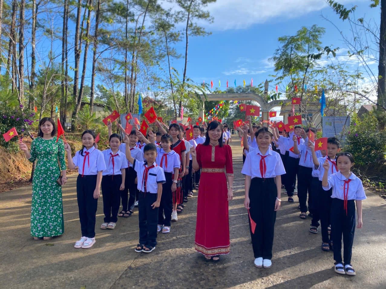 QĐ công nhận kết quả tuyển sinh vào lớp 6 năm học 2025-2026 trường THCS Măng Đen